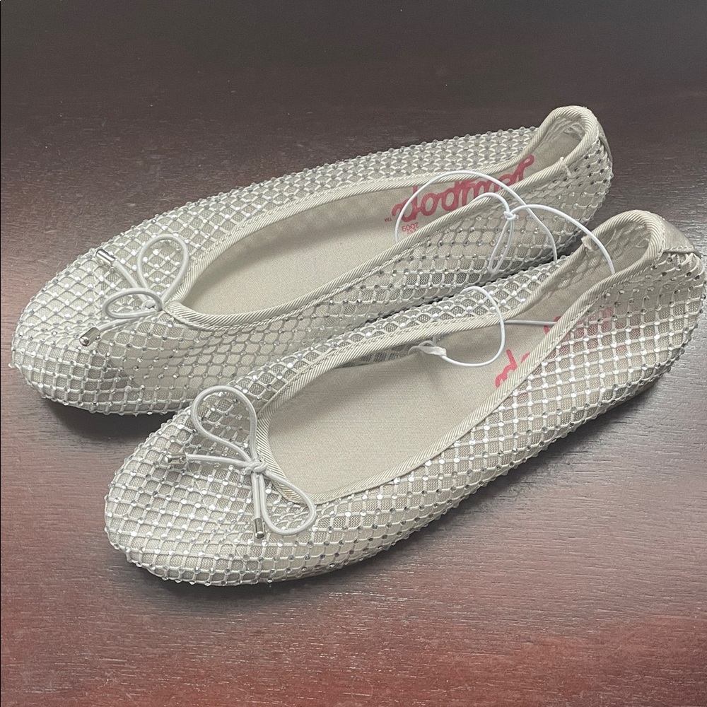 Jellypop Silver Mesh Flats -  New
